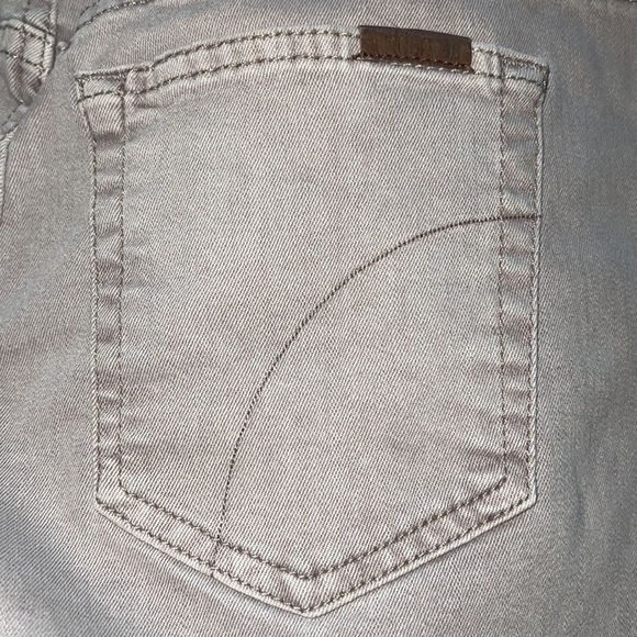 Joe’s Jeans Gray stretch raw hem W28 shorts - Picture 4 of 5